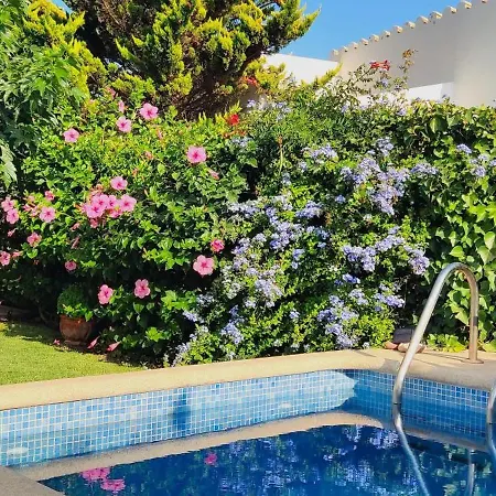 Clarona - Beautiful House With Private Swimming Pool And Free Wifi